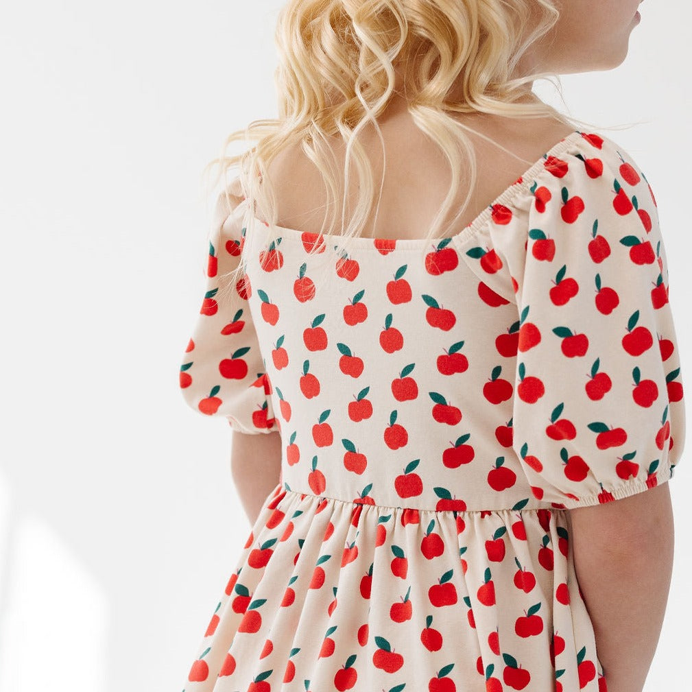 FREE SHIPPING! sale Alice + Ames Apples Dress. Size 6.