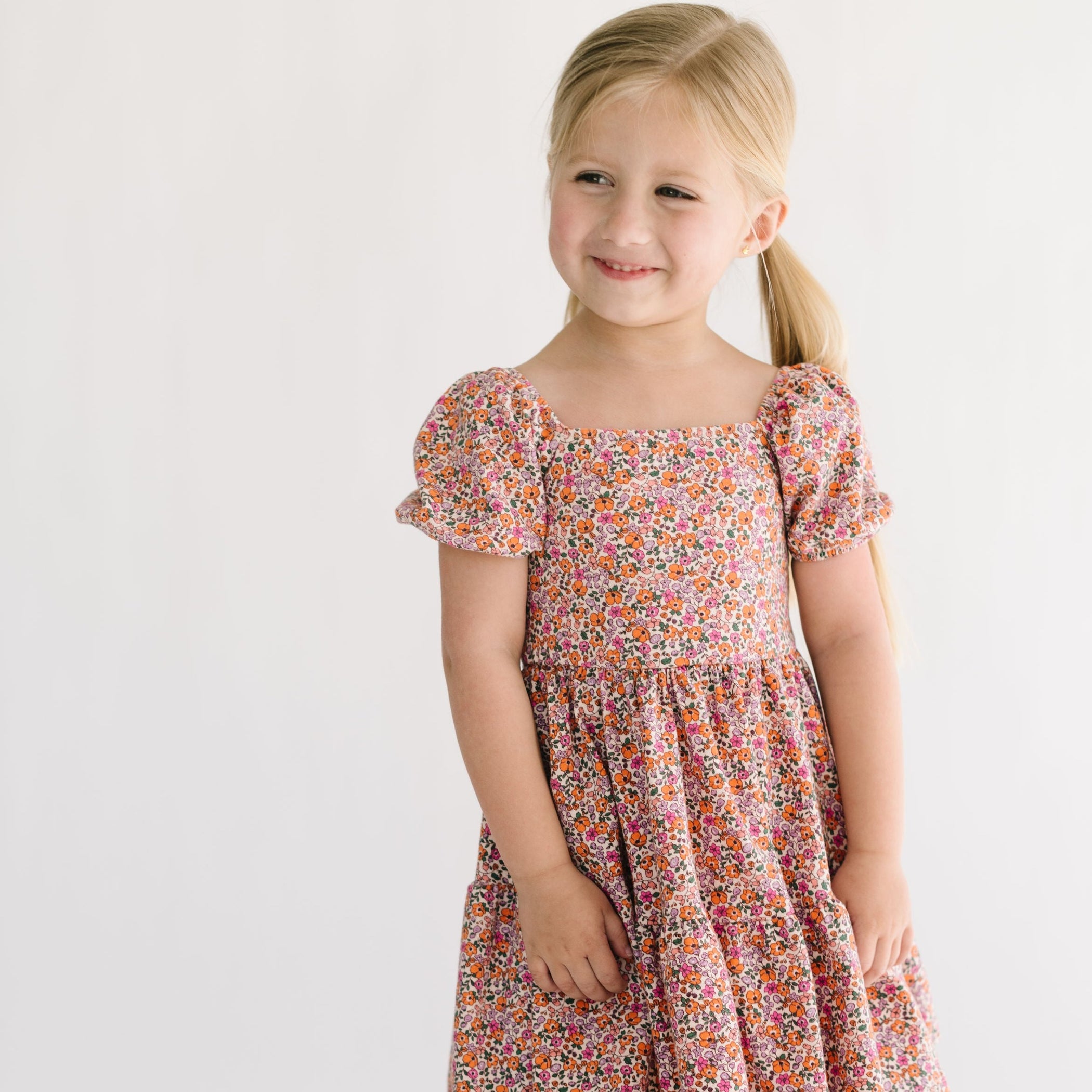 The Juliet Dress in Prim Floral – Alice + Ames